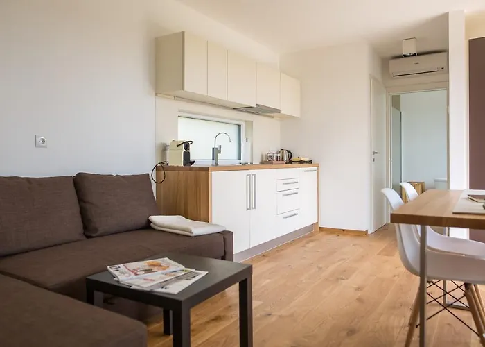 바인가튼 운터람 로이퍼스드로프 - 성인 전용