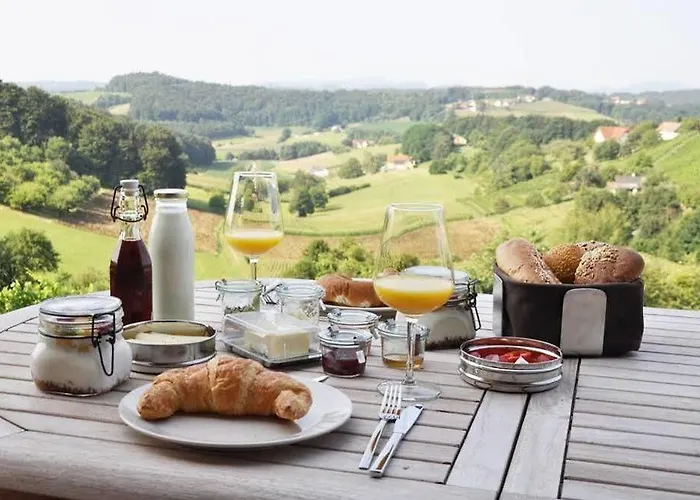 Weingarten-resort Unterlamm Loipersdorf - Adults Only Dağ evi *