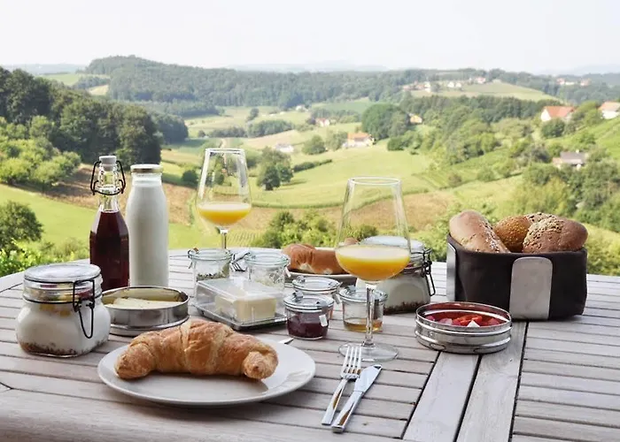 Weingarten-resort Unterlamm Loipersdorf - Adults Only Dağ evi